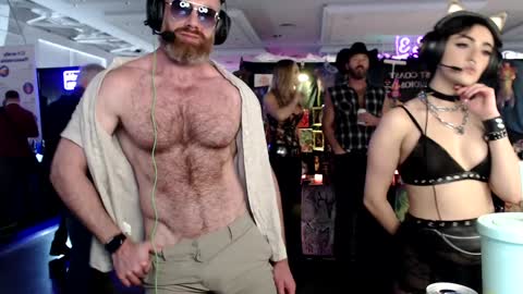 Snapshot of donnybasilisk chatting on February 1, 5:49 am Donny online show from February 1, 5:49 am