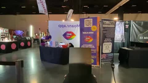 Snapshot of donnybasilisk chatting on November 8, 9:35 pm Donny online show from November 8, 9:35 pm