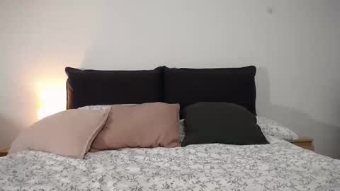 Iara online show from November 7, 11:05 pm