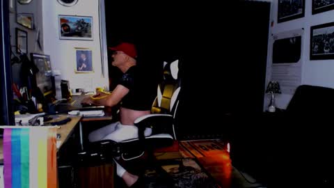 dopeleaf2 online show from September 10, 10:10 pm