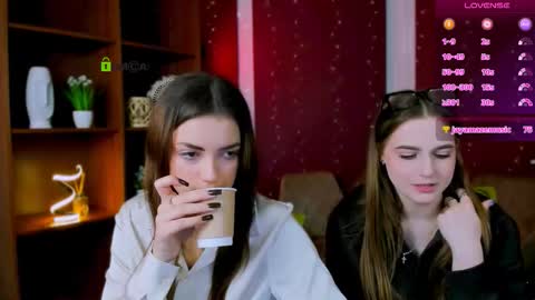 Snapshot of dora_di1 chatting on November 5, 10:26 am we online show from November 5, 10:26 am