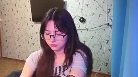 Snapshot of doretharuschak chatting on June 15, 11:34 am Aimi online show from June 15, 11:34 am