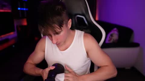 Dorian Reyes online show from October 12, 9:58 pm