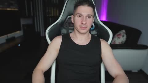 Dorian Reyes online show from December 23, 1:47 am