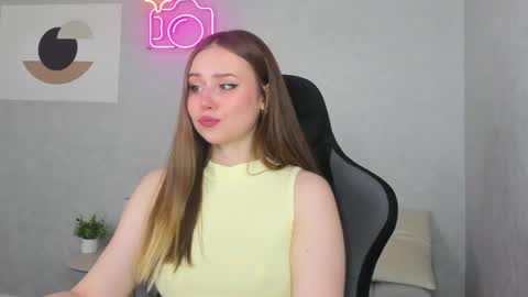 Vanessa online show from May 1, 9:14 am