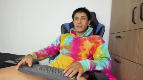 dorman_boy online show from November 23, 8:25 am