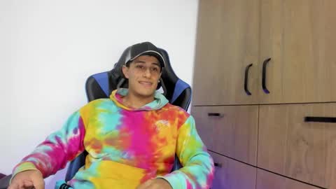 dorman_boy online show from December 22, 3:25 am