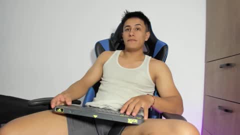 dorman_boy online show from February 9, 3:10 am