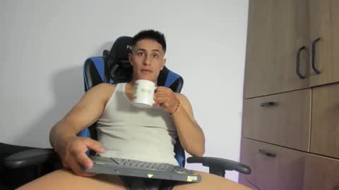 dorman_boy online show from March 25, 2:39 am