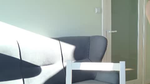 dormineaa online show from June 24, 4:55 am