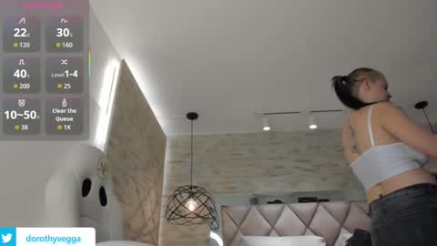  DOROTHY online show from September 17, 3:52 am