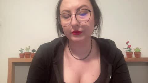 Snapshot of dorothydolly chatting on February 9, 7:12 am Dorothy online show from February 9, 7:12 am