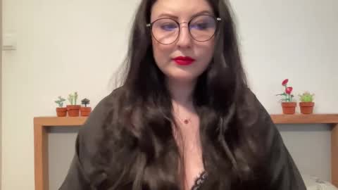 Snapshot of dorothydolly chatting on February 15, 1:09 pm Dorothy online show from February 15, 1:09 pm