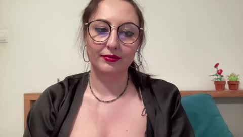 Dorothy online show from April 16, 1:56 pm