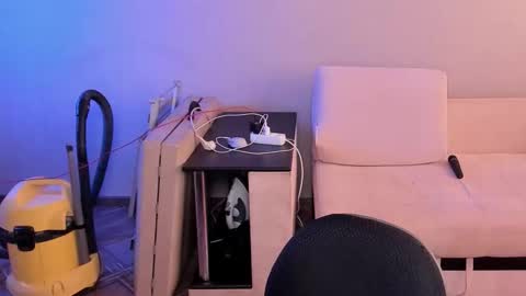 Snapshot of dorotty_ chatting on May 16, 11:25 pm Your Dorotty online show from May 16, 11:25 pm