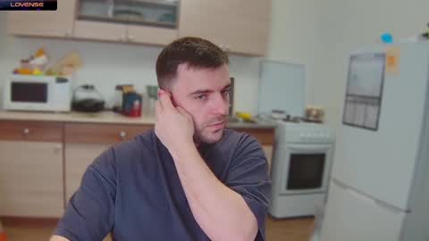 Snapshot of dosilasa chatting on January 21, 6:11 am Sasha online show from January 21, 6:11 am