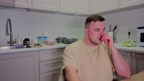 Snapshot of dosilasa chatting on September 25, 9:51 pm Sasha online show from September 25, 9:51 pm