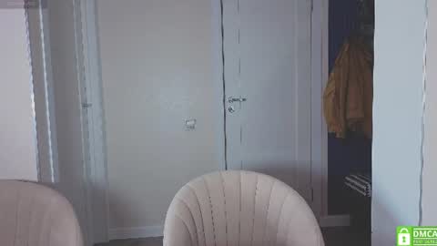 Snapshot of dosilasa chatting on June 25, 1:26 pm Sasha online show from June 25, 1:26 pm