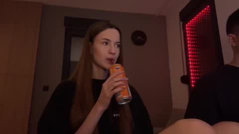 Alice and Mark online show from November 17, 10:15 pm