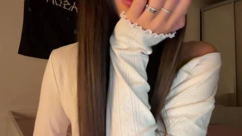 MOLLYYYY dont forget to give me a thumb up online show from September 25, 10:13 pm