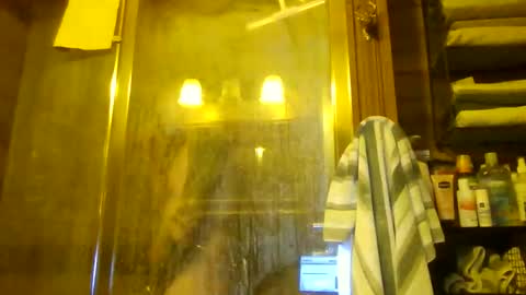 Snapshot of doucettej893 chatting on February 3, 4:10 am doucettej893 online show from February 3, 4:10 am