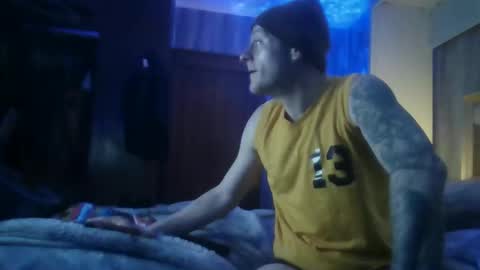 Snapshot of doucettej893 chatting on March 1, 3:08 am doucettej893 online show from March 1, 3:08 am