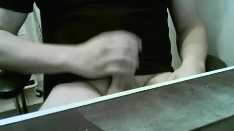 Snapshot of doudoudou1 chatting on October 27, 7:51 pm doudoudou online show from October 27, 7:51 pm