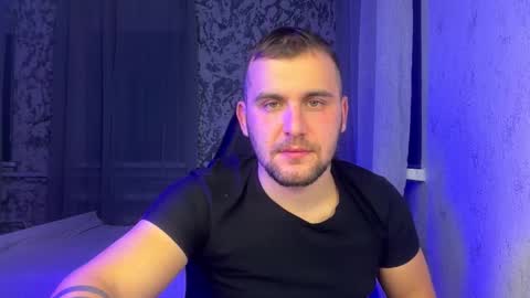 douglas_666 online show from December 3, 9:13 pm