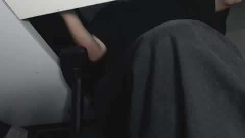 douglas_drake online show from November 7, 6:02 am