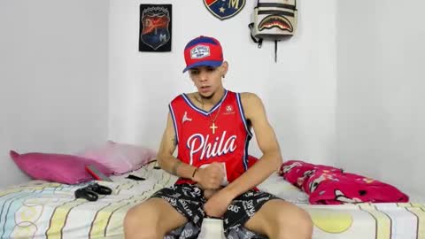 douglas_gallegos online show from December 11, 10:27 pm