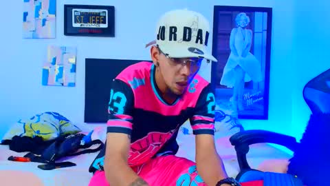 douglas_gallegos online show from November 21, 2:10 am