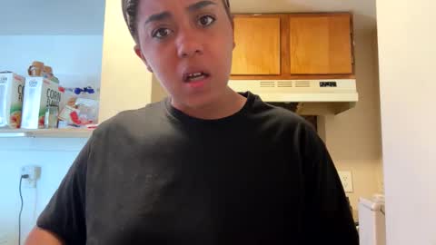 dove_love22 online show from November 1, 6:43 pm