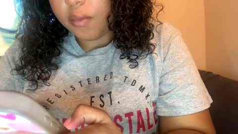 dove_love22 online show from November 4, 7:57 pm