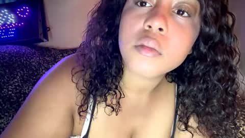 dove_love22 online show from November 14, 4:06 pm