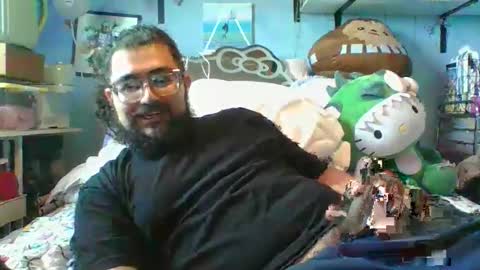 Snapshot of dpenguino chatting on November 12, 5:57 pm Dpenguino online show from November 12, 5:57 pm