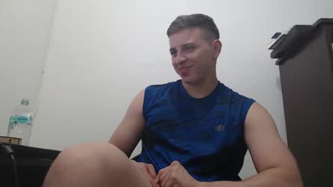 draco_boy2000 online show from October 3, 10:29 pm