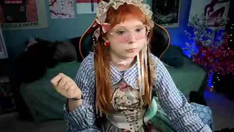 Snapshot of draculaura_ chatting on June 26, 11:14 am Draculaura online show from June 26, 11:14 am
