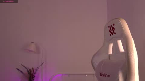 Lisbeth Salander online show from October 9, 6:22 am