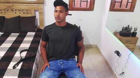 drake_cerra online show from November 20, 9:03 pm