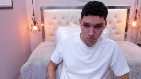 Snapshot of drake_miller7 chatting on December 16, 3:55 am Drake Miller online show from December 16, 3:55 am