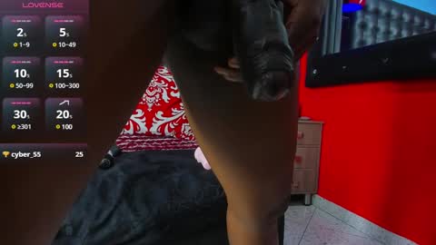 Snapshot of drake_nassir4 chatting on February 13, 6:05 pm ---Drake--- online show from February 13, 6:05 pm