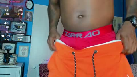 Snapshot of drake_nassir4 chatting on February 14, 4:09 pm ---Drake--- online show from February 14, 4:09 pm