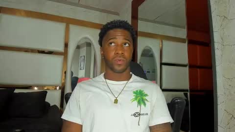 Snapshot of drake_nassir4 chatting on March 2, 3:16 pm ---Drake--- online show from March 2, 3:16 pm