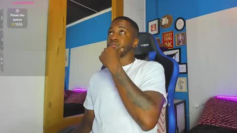 Snapshot of drake_nassir4 chatting on March 10, 9:18 pm ---Drake--- online show from March 10, 9:18 pm