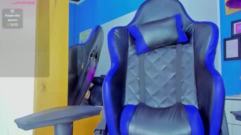 Snapshot of drake_nassir4 chatting on September 18, 12:01 am ---Drake--- online show from September 18, 12:01 am