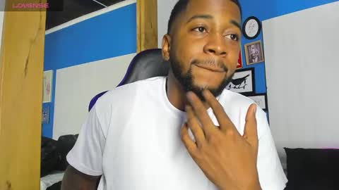 Snapshot of drake_nassir4 chatting on September 29, 10:58 pm ---Drake--- online show from September 29, 10:58 pm