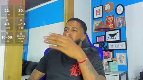 Snapshot of drake_nassir4 chatting on October 9, 11:25 pm ---Drake--- online show from October 9, 11:25 pm