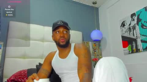 Snapshot of drake_nassir4 chatting on October 24, 5:26 am ---Drake--- online show from October 24, 5:26 am