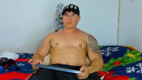 drake_xion1 online show from December 24, 3:27 am