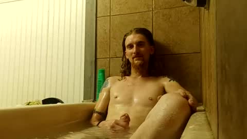 Snapshot of drakecloude96 chatting on October 7, 3:09 pm drakecloude96 online show from October 7, 3:09 pm